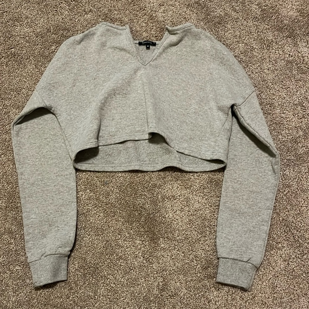 Boohoo cropped crewneck, size medium, grey